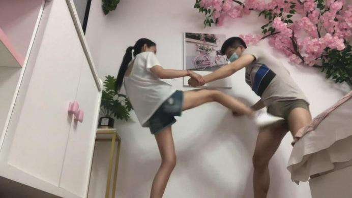 222226r8gwgitskdmrti8a.jpg