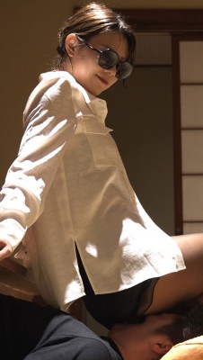 095727ey8s865vkm251s11.jpg