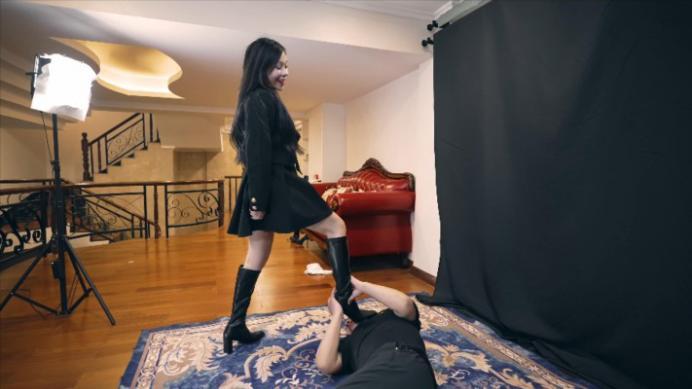 114917nytv93pulvpaggvu.jpg 114917nytv93pulvpaggvu.jpg