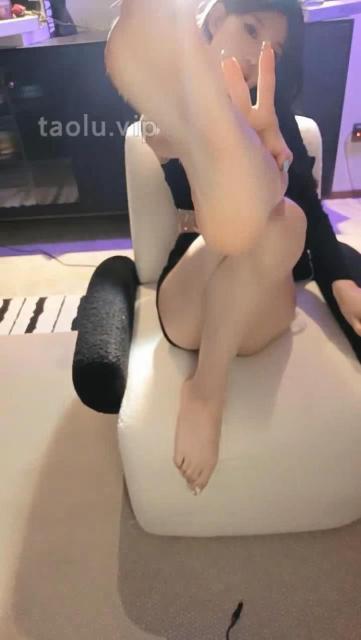 093703ca7onqibbon4vpl9.jpg