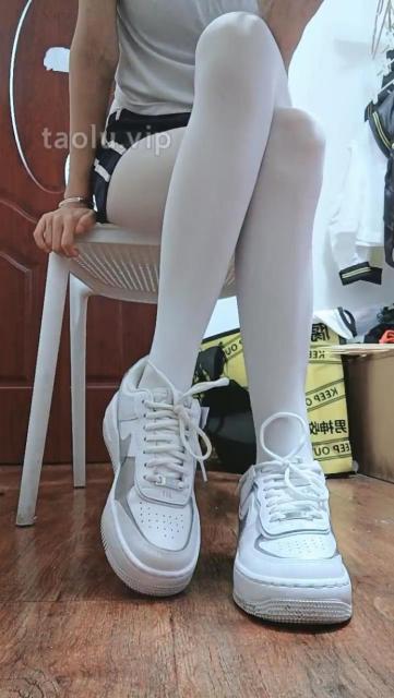 122548na6qaqg8cn3xn2c6.jpg