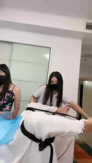 235245kutkull225iluh5j.jpg