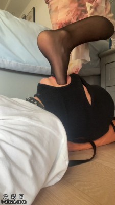 100245f9qrq9rzj729y292.jpg