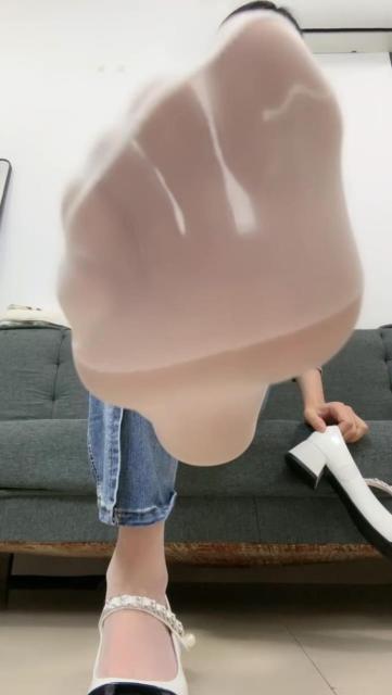 000633vht3bsgfr8glfbog.jpg