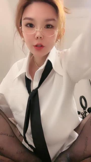 092839v2zujyjpayycmtou.jpg