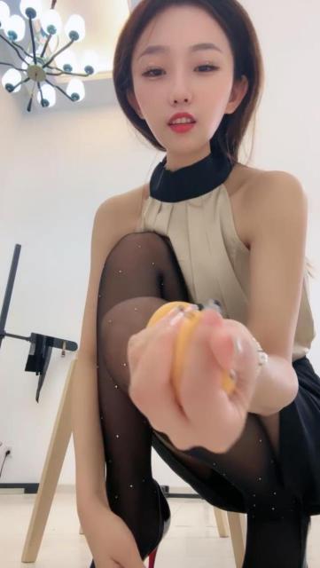 110034m200as0axqvu6q02.jpg