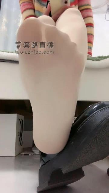 111535v1w9vcppvjsf8k98.jpg
