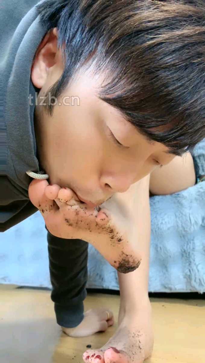 190137g9m8m5pysgz185t4.jpg