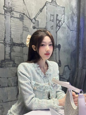 111400rvdaz46agggz4x6a.jpg
