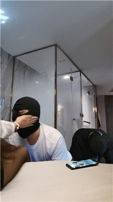 122534m14y18kkp1t1yumf.jpg