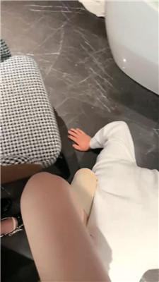 212443jnp2stqtss27szdn.jpg