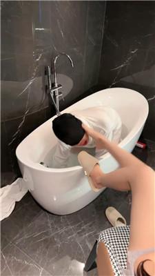 212504traex3bafk9qqbax.jpg