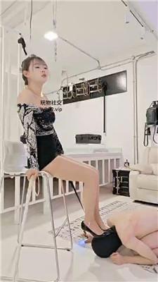 220352s2hiit58v7ypq0q2.jpg