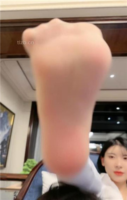 152538e49z9c99vjjtllrc.jpg