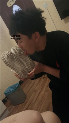 2504042244_20250404224809.JPG