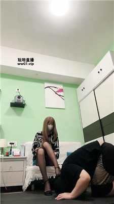 【一唯】黑丝高跟诱惑虐