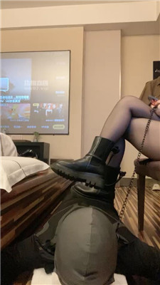 【不期而遇】短靴黑丝碾压踩踏