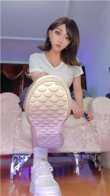 【魔鬼天使】逼着吸香水闻臭棉袜    250619-41BP