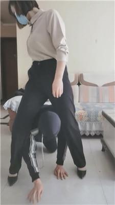 071759eq404tbqfopktkss.jpg