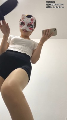 002520g0edw0y0rq044u0y.jpg
