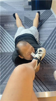 【天津助教】双S-素人小妹白袜脚羞辱
