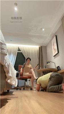 【爵恋霸主】铆钉高跟-白领S羞辱下属奴