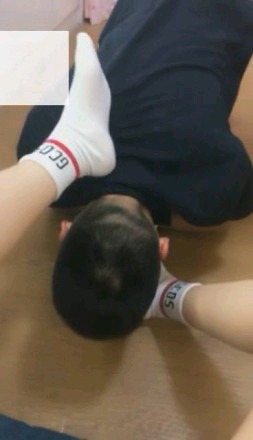 【调教视频】【宝爷li】棉袜虐狗