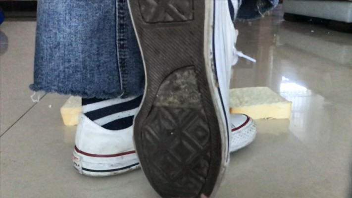 匡威踩面包  JS251106~8BP