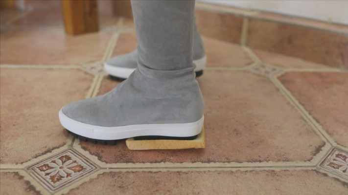 靴子踩面包  JS251112~5BP