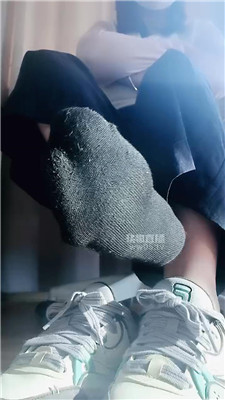 【拽拽】黑棉袜规则气味    251113-33BP