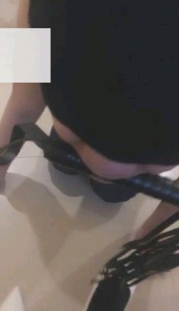 【调教视频】【子颜女王】棉袜脚虐狗