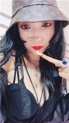 【兔粉粉】红唇诱惑    251214-19BP