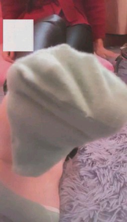 【调教视频】【安妮】脏船袜贴住你的狗脸。闻！