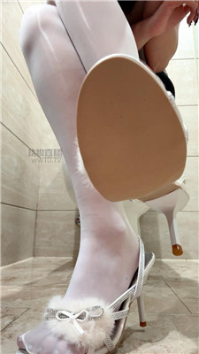 【黑心小魔女】后妈白丝玩弄    260130-8BP