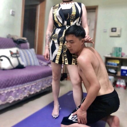 瑾儿S剧情强烈羞辱吃软饭的老公