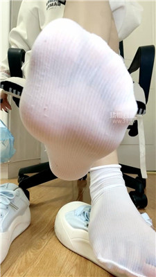 【姜琦琦】冰冰袜香水三字经    260330-37BP