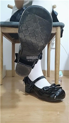 【佳怡】指导短小处男伺候妓女    260516-37BP