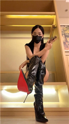 【苏大大】高跟靴子白棉袜炸    260616-37BP