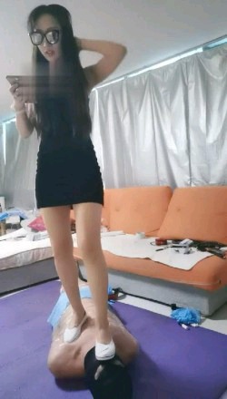 叶子S水水踩踏深厚